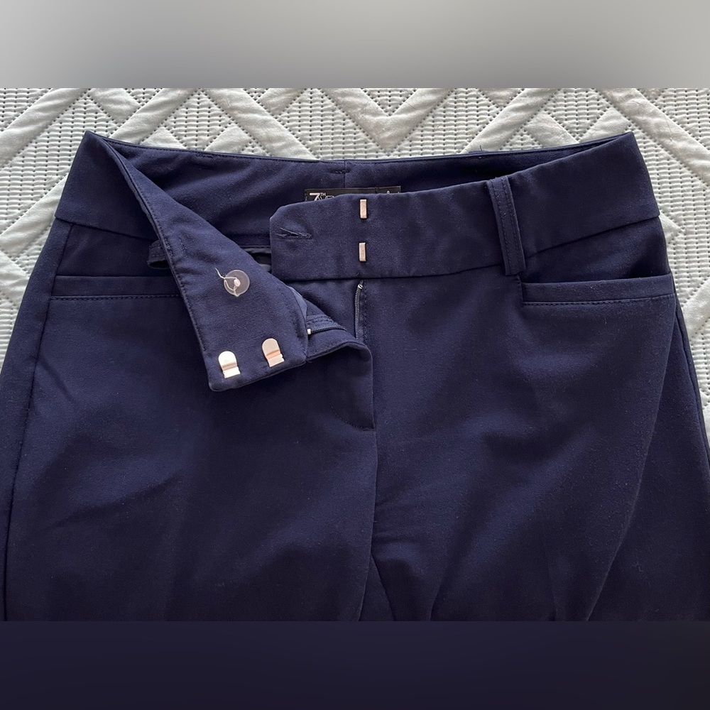 New York & Company 7th Avenue straight leg pant in navy blue